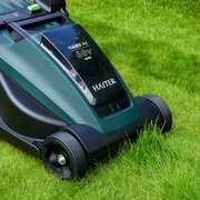 Hayter Hawk 43 Cordless Self Propelled Lawnmower 555A (without battery and charger) - image 6